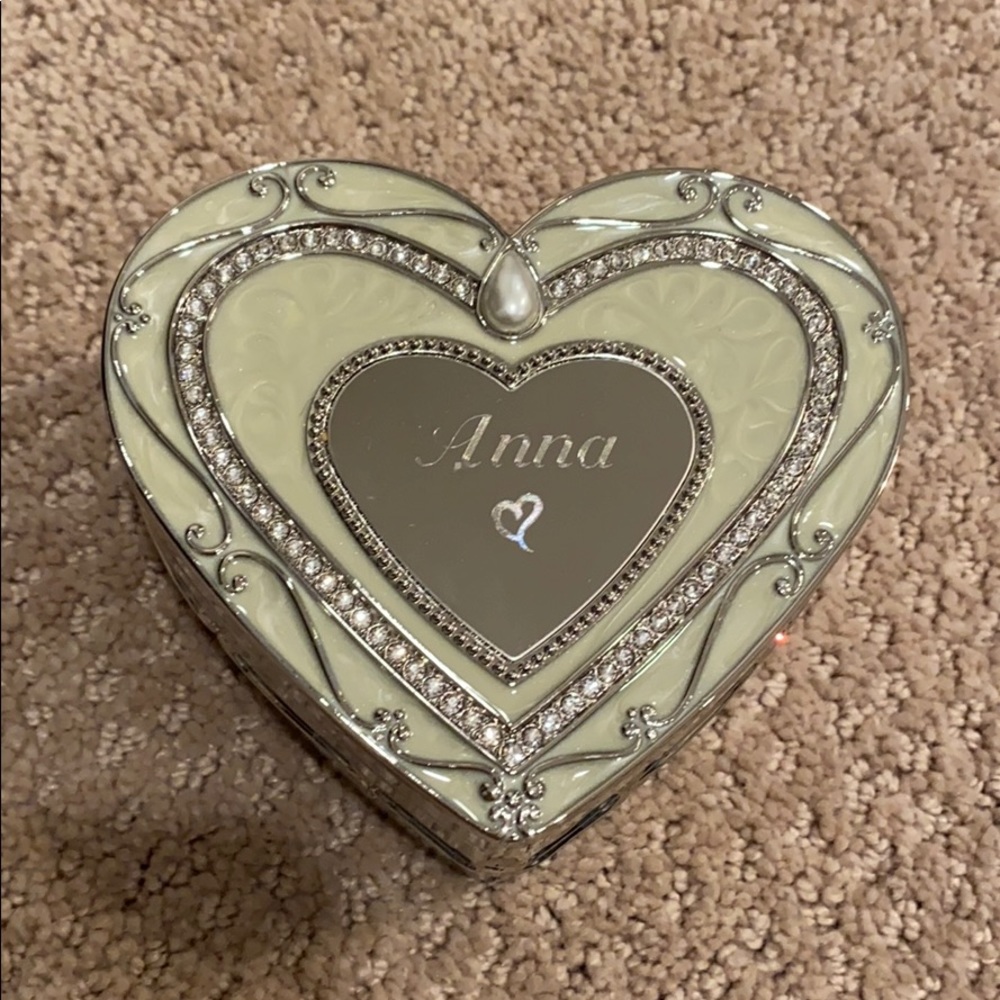 NWOT Jewelry Box Anna